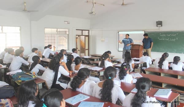 SDM Law College Kodialbail Mangalore Library and Classroom photo 1